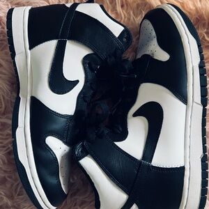 Nike Dunk Hi Basketball Sneakers